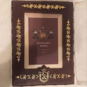 RARE Disney World / Disneyland Mickey Rennaissance Leather Frame
